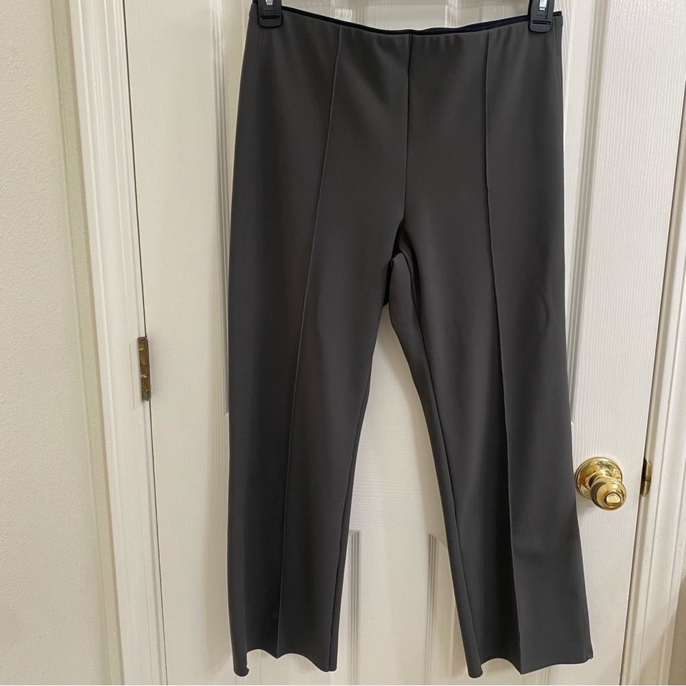 Athleta travel pants gray wide leg ankle Capri size medium pleaded wrinkle free